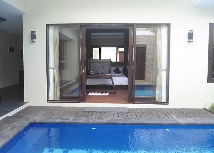 Hotel Buana Bali Luxury & *