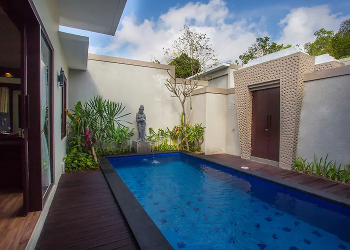 Hotel Buana Bali Luxury & *